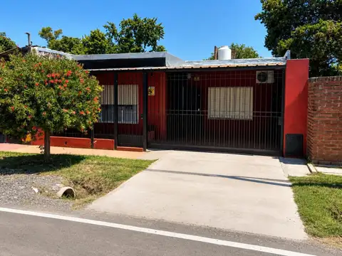 CASA EN VENTA DE 3 AMBIENTES EN DEL VISO