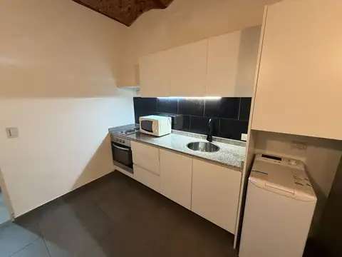 Av Caseros 400
