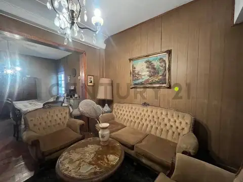 Matias Ramos Mejia 1100, Piso 0