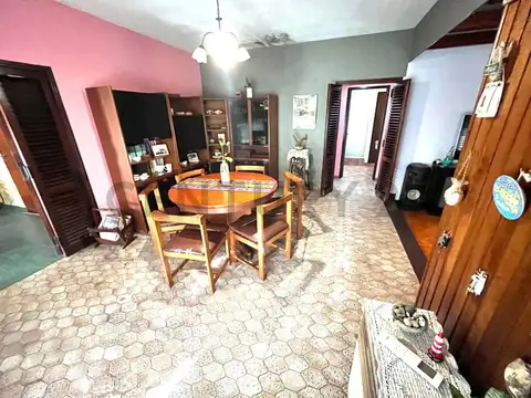 Casa 3 ambientes con 2 baños