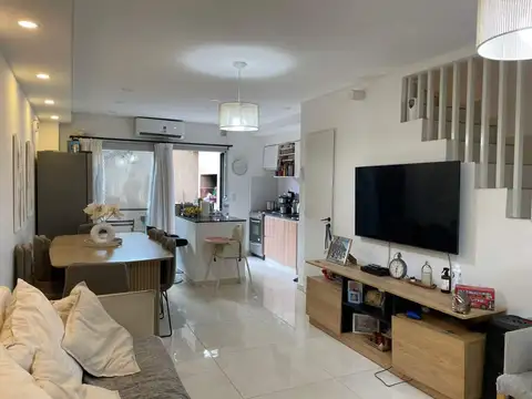 Casa en Venta en Ciudad Jardin Del Palomar, USD 195.000