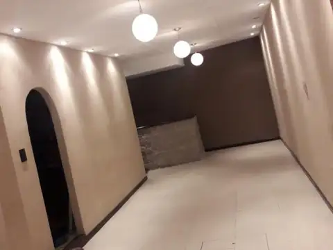 Depto Tipo Casa en Venta con 3 cocheras