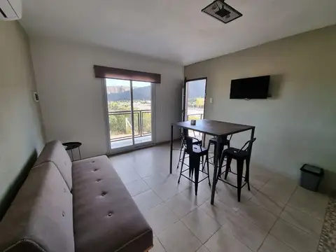 Depto Tipo Casa 2 ambientes con 1 baño