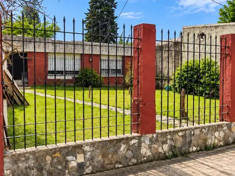 VENTA CASA 3AMB PASO DEL REY 446,90 MTS2 A/CREDITO