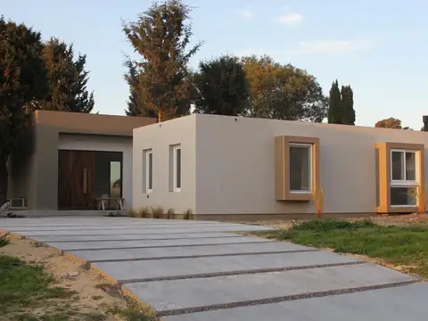 Hermosa Casa de diseño en barrio San Sebastián