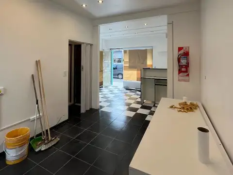 IMPECABLE LOCAL COMERCIAL EN ZONA GUEMES - CASTELLI AL 1300