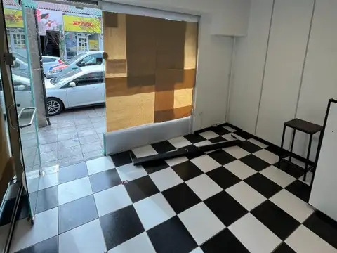 IMPECABLE LOCAL COMERCIAL EN ZONA GUEMES - CASTELLI AL 1300