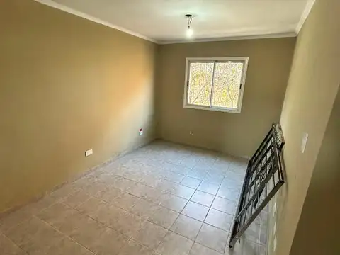 OFICINA EN PRIMER PISO EN MORENO CENTRO