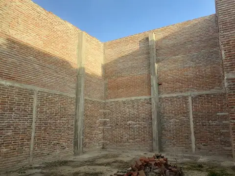 Terreno en Venta 44  mts Fondo