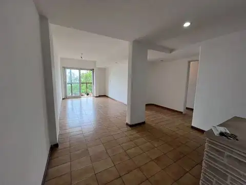 Alquiler Departamento 4 Ambientes al Frente en Floresta