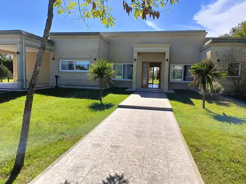 Casa 6 ambientes Fincas Chacras