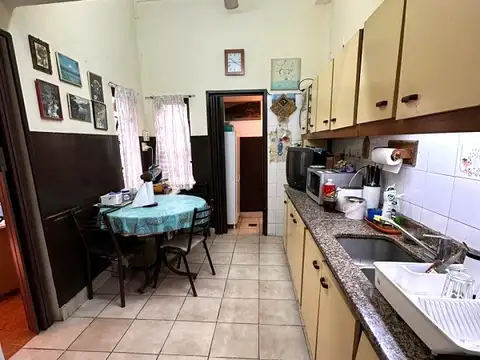 Depto Tipo Casa en Venta en Almagro, USD 160.000