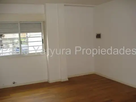 CAVASSA - (3F) 2700, Piso PB