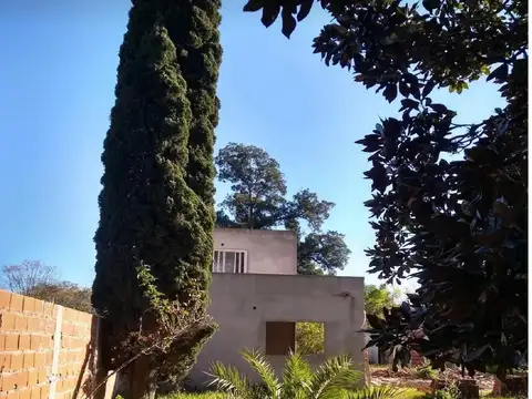 TERRENO DE 1500 METROS CON MEJORAS