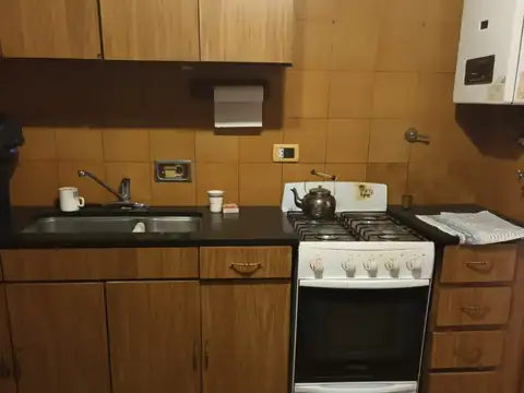 TRES AMBIENTES EN QUILMES CENTRO. OPORTUNIDAD. CONSULTE.