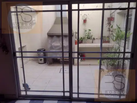 Depto Tipo Casa 4 ambientes con 1 baño