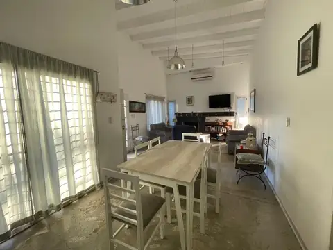 Casa en Venta en Pueblo Esther, USD 249.900