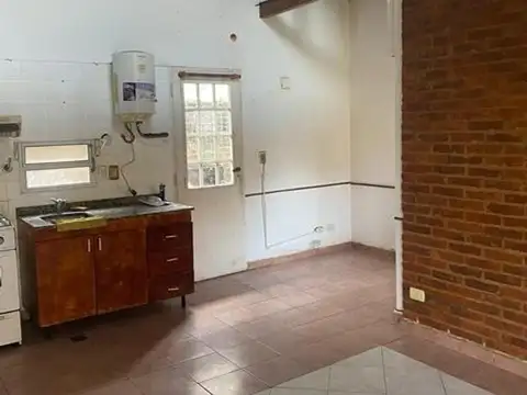 Depto Tipo Casa 2 ambientes con 1 baño