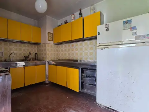 Los Claveles y Juan Jose Paso