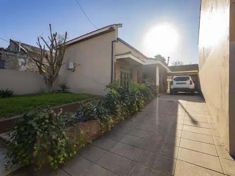 Venta importante Lote Zona Comercial Lomas de Zamora