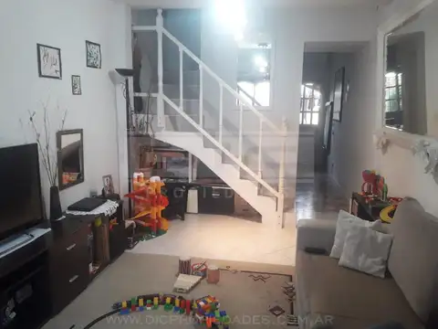 Casa 3 ambientes con 1 baño