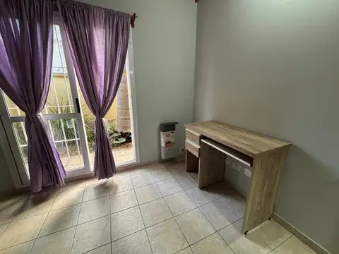 Depto Tipo Casa 3 ambientes con 1 baño