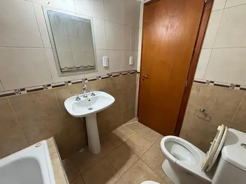 Depto Tipo Casa en Alquiler de 3 ambientes