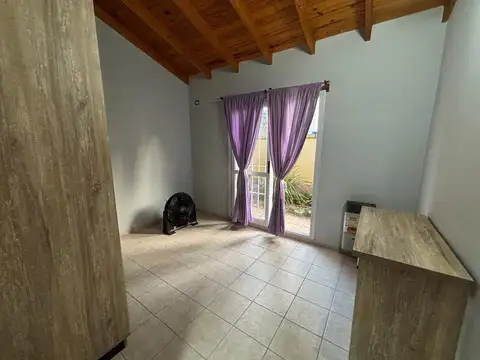 Depto Tipo Casa 3 ambientes con 1 baño