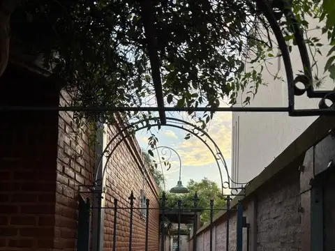 PH en Alquiler en San Antonio De Padua 3 Ambientes Amoblado