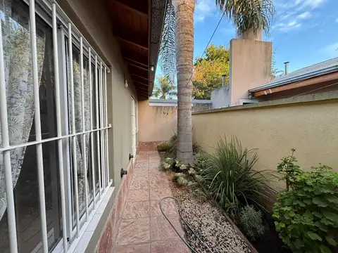 PH en Alquiler en San Antonio De Padua 3 Ambientes Amoblado