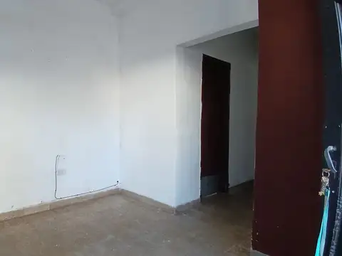 CASA MAS DEPTO A REFACCIONAR B° LOS PLATANOS