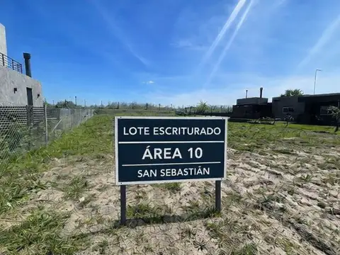 Venta lote en San Sebastian escriturado area 10