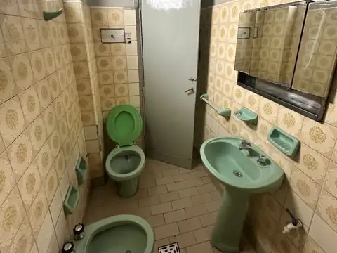 Casa - Alquiler - Argentina, La Matanza - JUAN CRUZ VARELA 3145