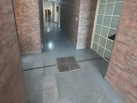 French 3400, Piso PB