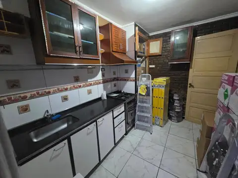 Depto Tipo Casa en Venta en Villa del Parque, USD 159.000