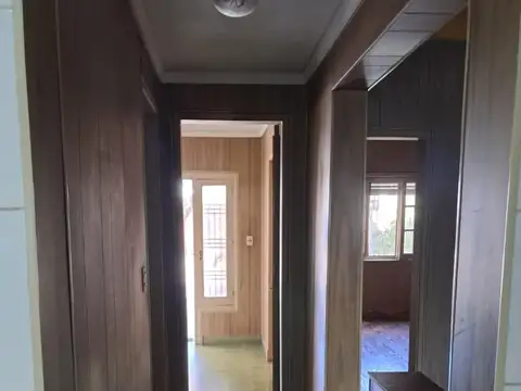 Casa en Alquiler con 1 cochera