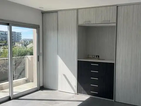 Casa 6 ambientes con 5 baños