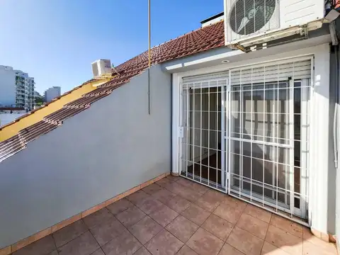 Depto Tipo Casa en Venta con 3 cocheras