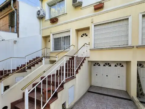 Depto Tipo Casa en Venta de 5 ambientes