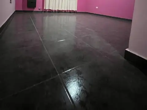 Casa en Venta con 6 cocheras