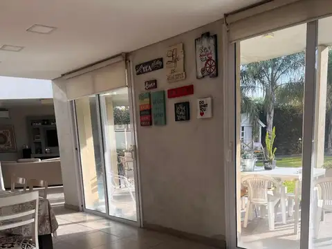 Casa en Venta en Villa Rosa, USD 460.000