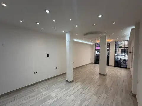 Local en Alquiler en Recoleta, $ 2.300.000