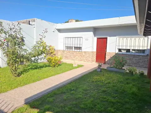 Casa mas departamento en venta en Quilmes
