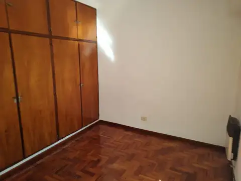 Depto Tipo Casa en Alquiler de 3 ambientes