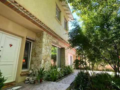 CASA EN VENTA EN MARTINEZ 