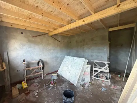 Casa 3 ambientes con 1 baño