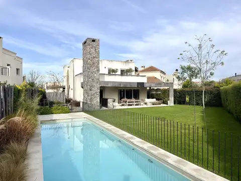Casa en Venta en La Lonja, USD 620.000