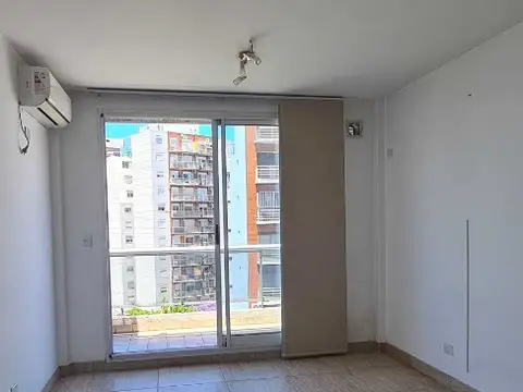 Av Directorio 900, Piso  9