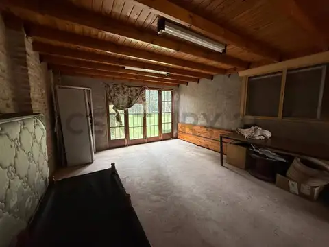 Casa quinta en Villa Elisa con parque, pileta cubierta y quincho