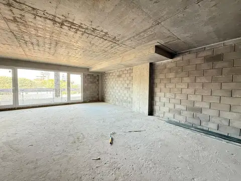 VENTA OFICINA -QIUB PALERMO HOLLYWOOD - 2 COCHERAS